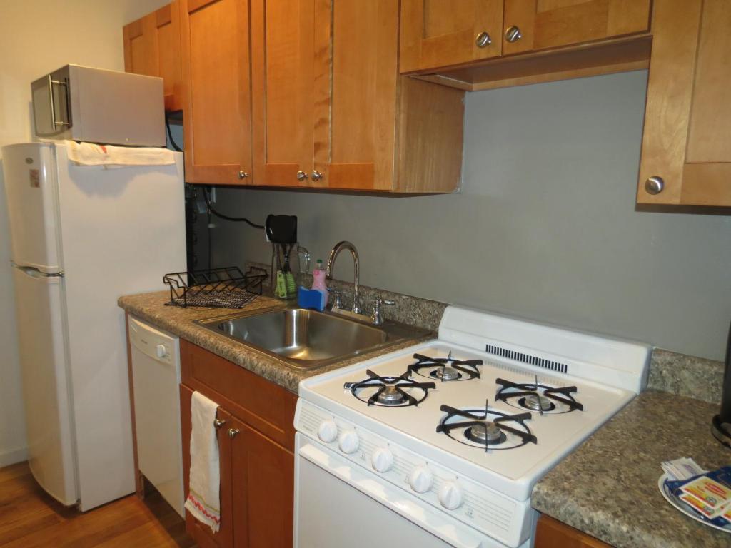 Uptown Deluxe Apartments New York Room photo